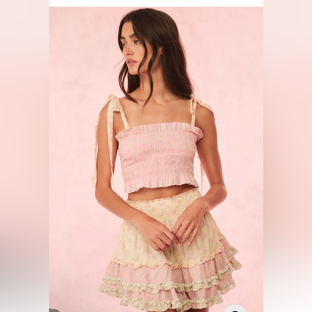 Nwt. Loveshack Fancy Set. Pink And Cream Ruffled Two-Piece Set. Size Xs